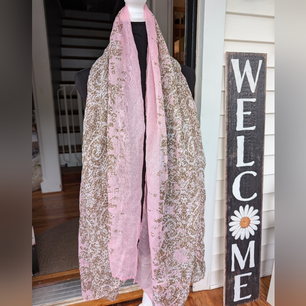 Lightweight scarf